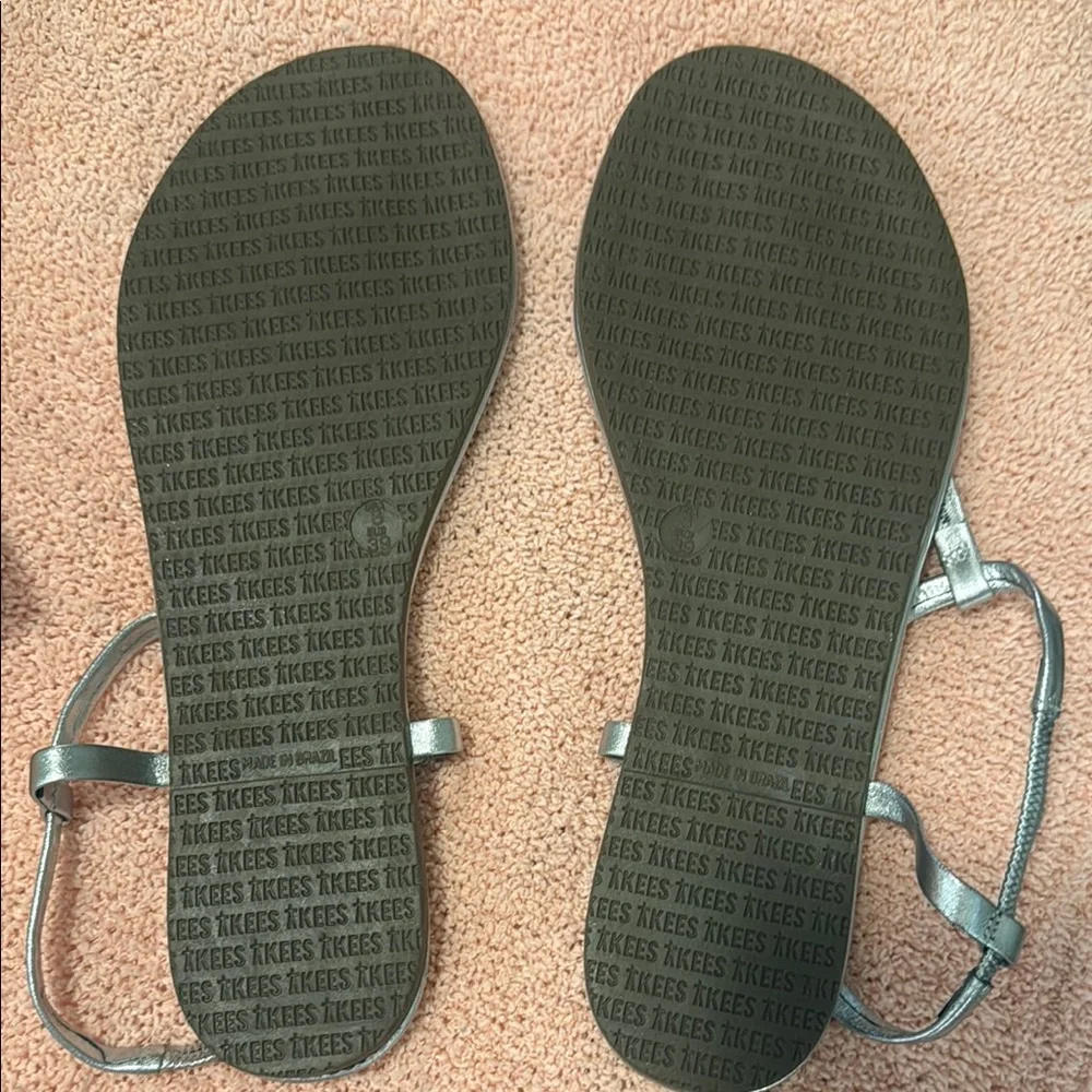 TKEES Mariana Sandals - Picture 2 of 2